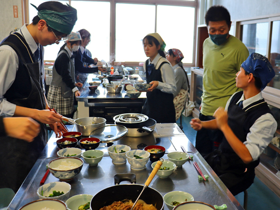 �������K4